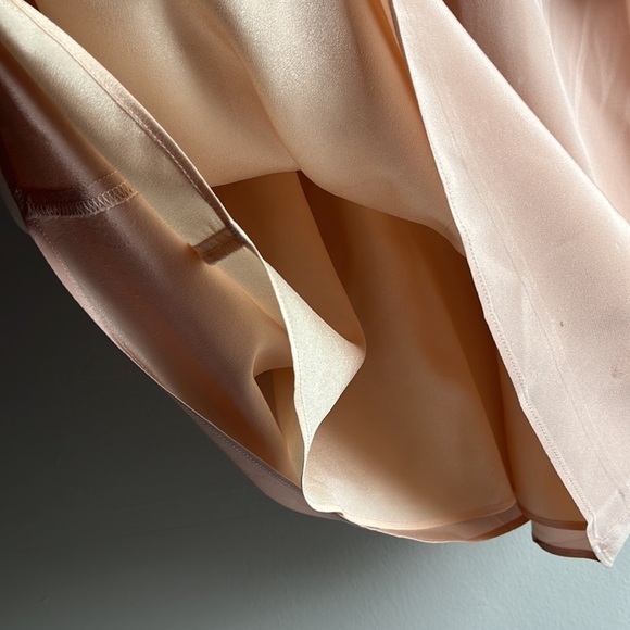 Lavender Brown 100% silk peach blush layered mini dress - Picture 3 of 8